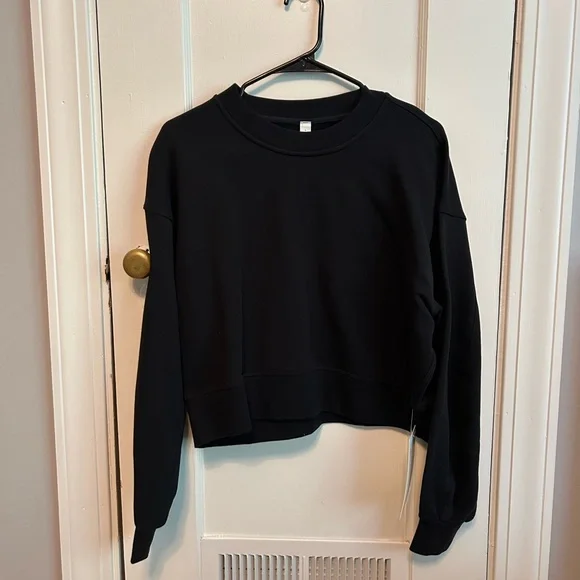 LULULEMON Perfectly Oversized Crop Crew Black Size 4 NWT - Picture 2 of 6